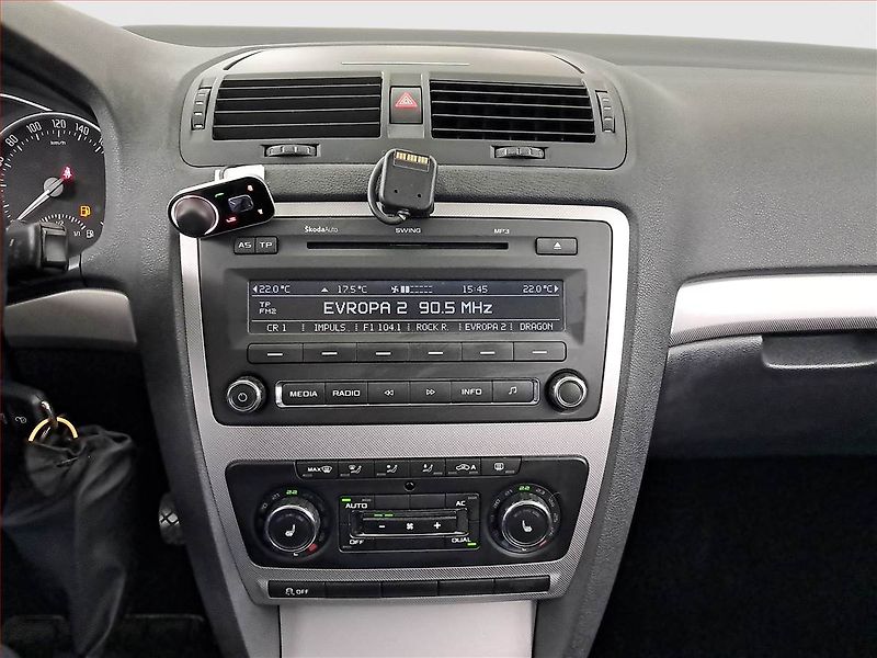 Škoda Octavia (2012) Elegance 1.6 TDI, Tempomat - fotka 12 z 14