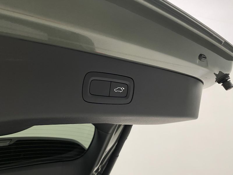 Lynk & Co 01 (2025) 01 MORE PHEV DEMO - fotka 20 z 102