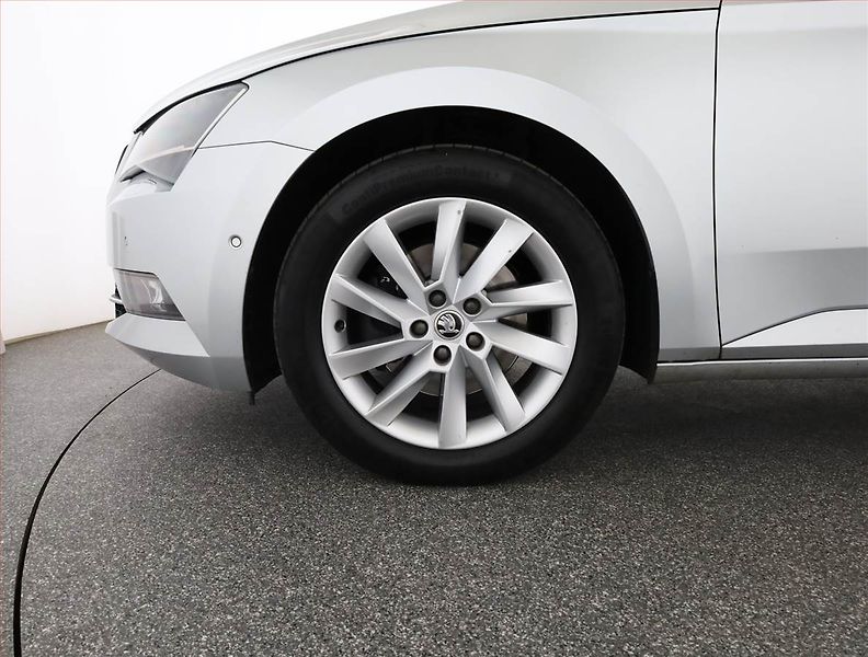 Škoda Superb (2018) Style 2.0 TDI, 4X4, Automat - fotka 17 z 17