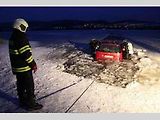 V roce 2015 se na Lipně prolomil led pod osobním autem značky Peugeot.