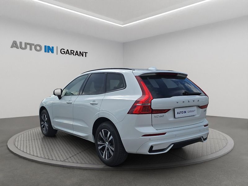 Volvo EX60 (2023) B5 AWD 2.0 MHEV 184kW, ČR, 1 M - fotka 7 z 28