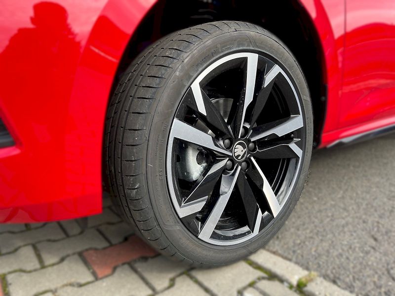 Škoda Kamiq (2025) Monte Carlo 1.5 TSI 110 kW DSG - fotka 8 z 37