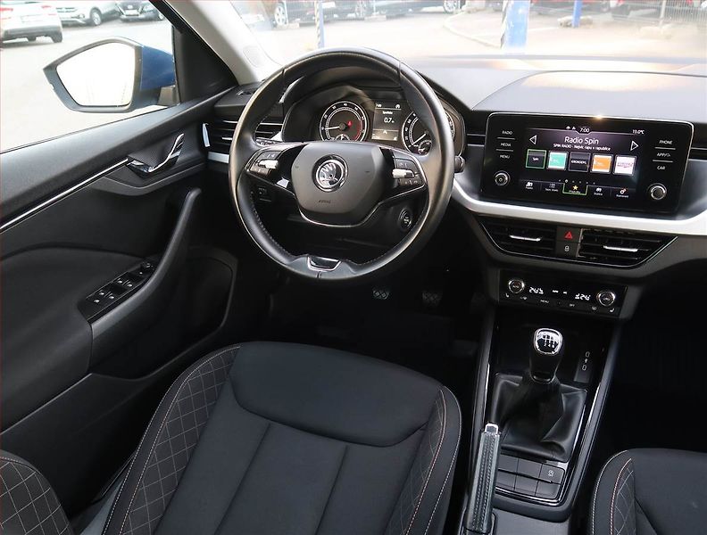 Škoda Scala (2021) Ambition 1.0 TSI, Tempomat - fotka 7 z 20