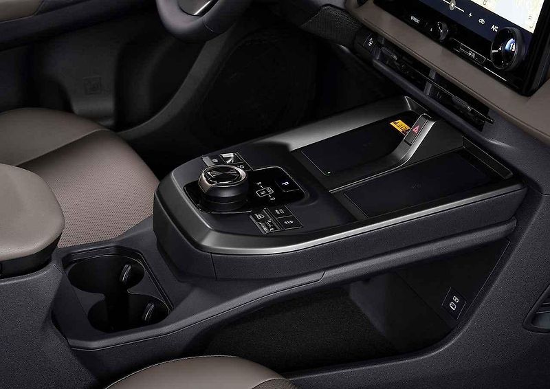 Toyota bZ4X se hodí na výlety do každého terénu.