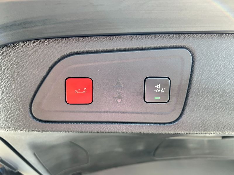 Citroën C5 Aircross (2019) 1.2PT 96kW SHINE - fotka 12 z 40
