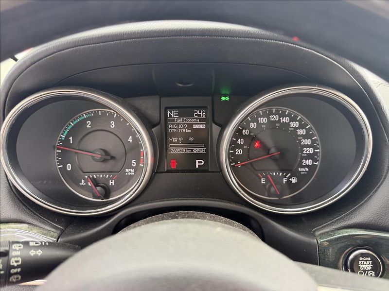 Jeep Grand Cherokee 3,0 CRD, 4x4, Automat, tažné - fotka 11 z 21