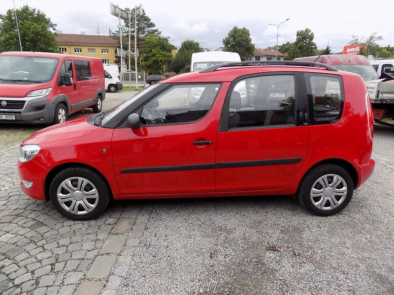 Škoda Roomster 1,2 TSI 63 KW ACTIVE, KLIMA - fotka 19 z 56