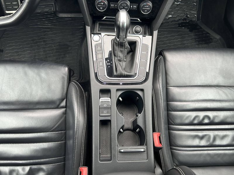 Volkswagen Passat Highline R-line DSG 4MOTION 2, - fotka 10 z 28