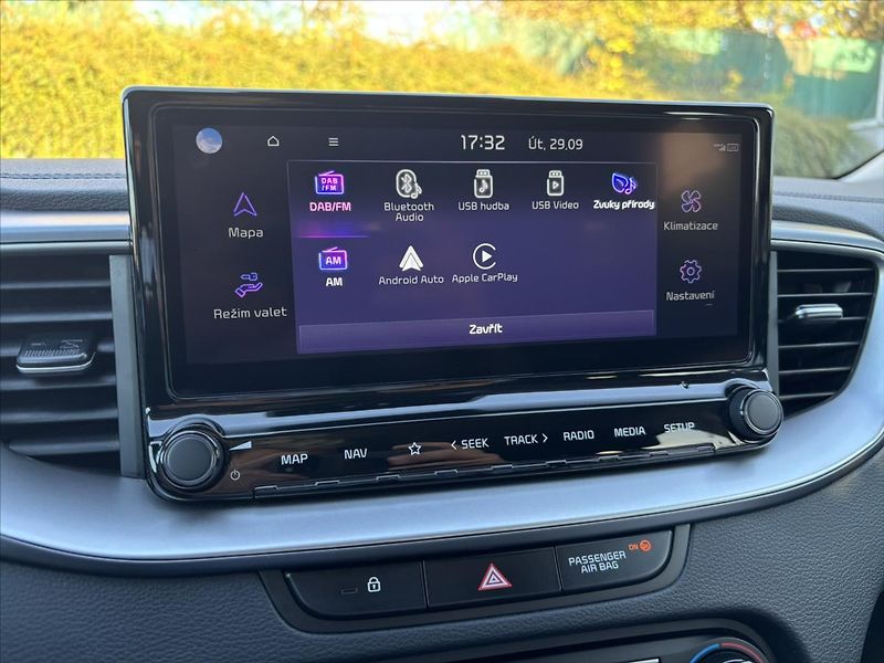 Kia Ceed 1,5 TGDi TOP ZÁRUKA NAVI KAMER - fotka 23 z 41