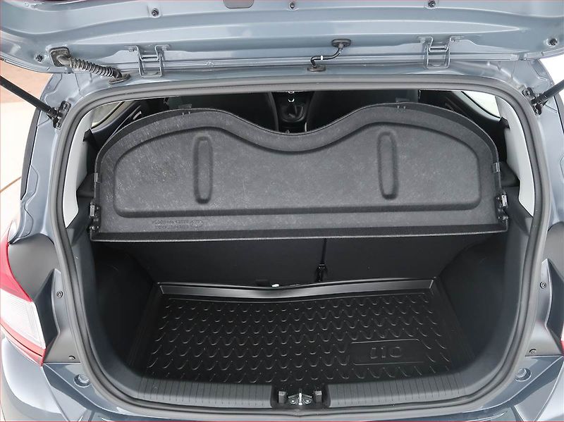 Hyundai i10 (2024) Comfort 1.0, ČR,1.maj - fotka 14 z 19