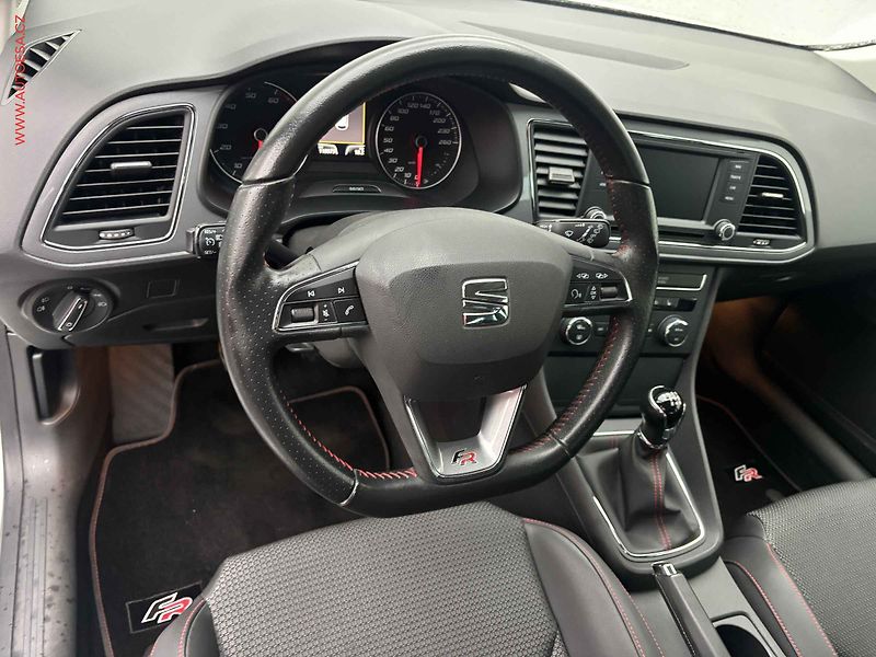 Seat Leon (2013) 1.4 TSi, FR, LED, navi - fotka 12 z 18