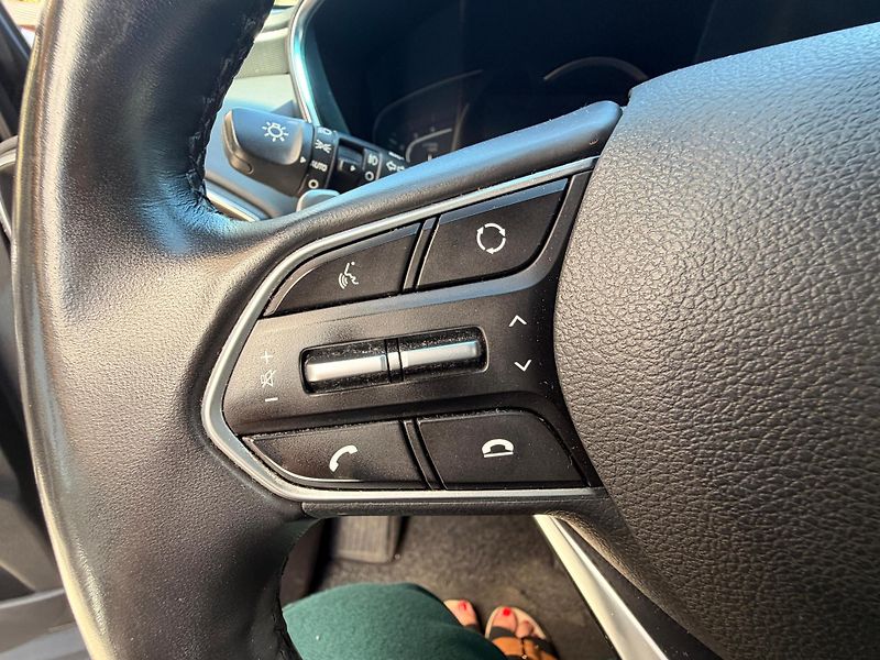 Hyundai Santa Fe 2.2-PREMIUM-AUTOMAT-KŮŽE - fotka 14 z 26