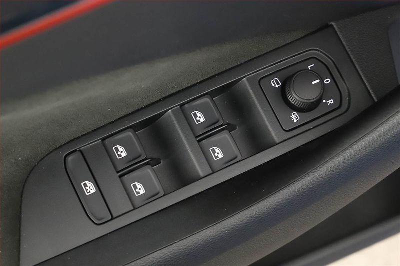 Škoda Kamiq (2024) 1.0 TSI, Drive, FullLed - fotka 20 z 20