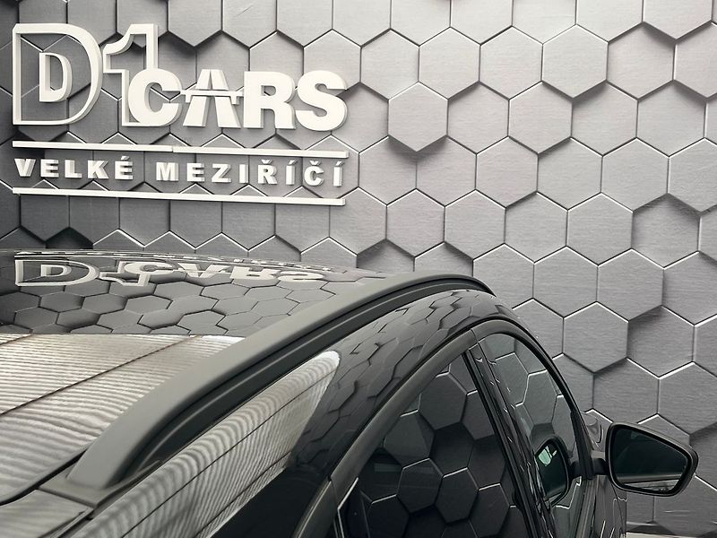 Ford Kuga 2,0 EB 140 kW AWD ST-Line - fotka 40 z 72