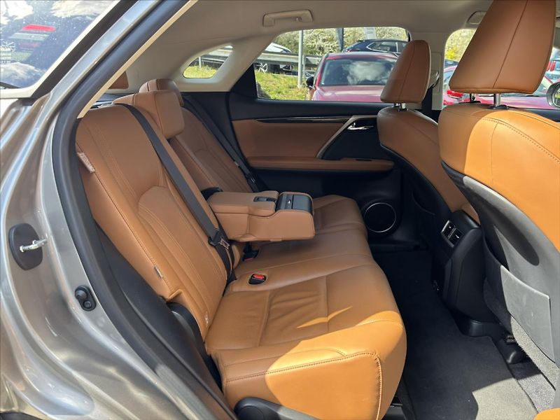 Lexus RX 2,0 i 175kW AT 4x4 Limited edi - fotka 15 z 47