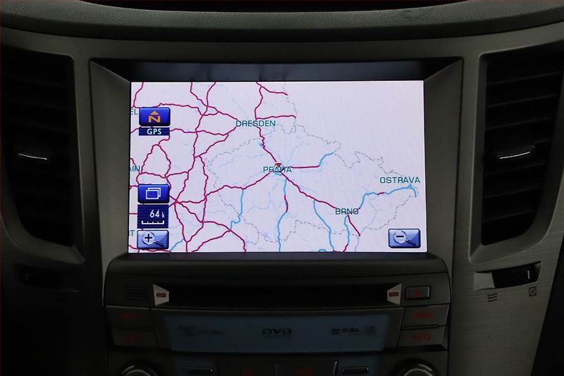 Subaru Outback (2013) 2.0 D, 4X4, Navi, Xenony - fotka 13 z 20