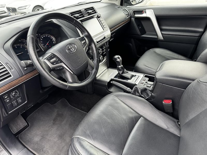 Toyota Land Cruiser (2020) 2.8D - CZ - Invincible - fotka 9 z 28