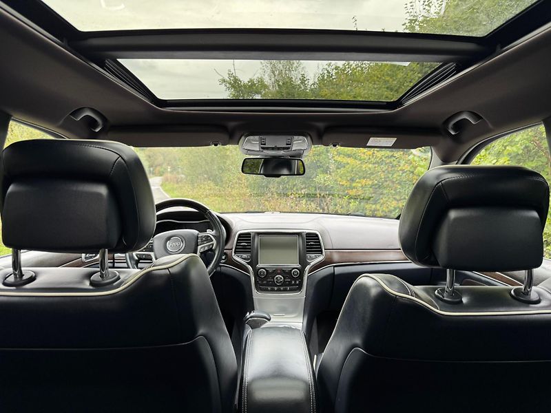 Jeep Grand Cherokee (2013)  Jeep Grand Cherokee Overland - fotka 13 z 13