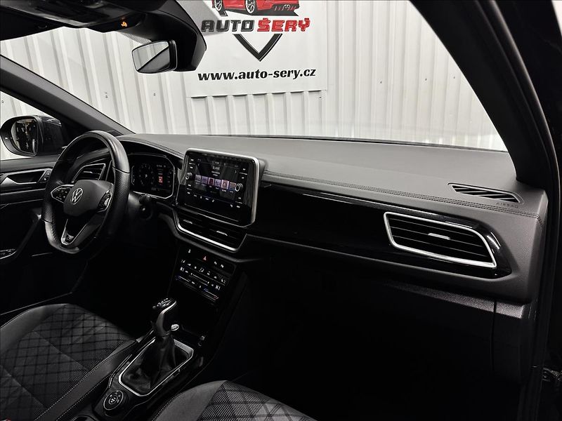 Volkswagen T-Roc R-LINE NEZ-TOP 2XALU TAŽNÉ DPH - fotka 35 z 42