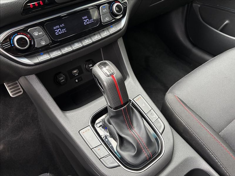 Hyundai i30 1,5 T-GDI DCT  WG N Line Navi - fotka 16 z 26