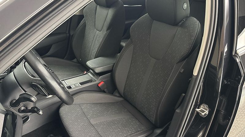 Škoda Octavia 2.0 TDI DSG 4x4 Style Combi - fotka 15 z 25