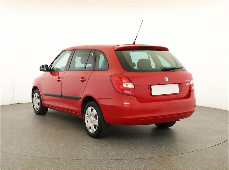 Škoda Fabia (2009) 1.2 12V, Serv.kniha, po STK - fotka 4 z 15