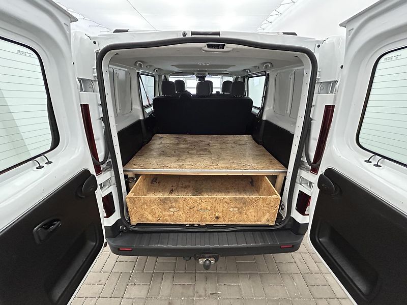 Renault Trafic 2.0 DCI L1H1 - fotka 17 z 21
