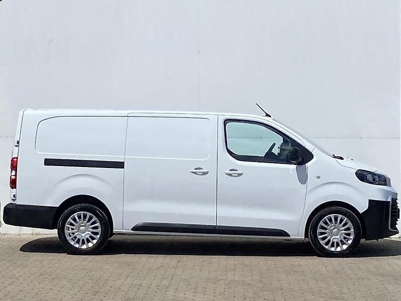 Toyota ProAce 2.0 D-4D 140k L2 Active Multim - fotka 3 z 21