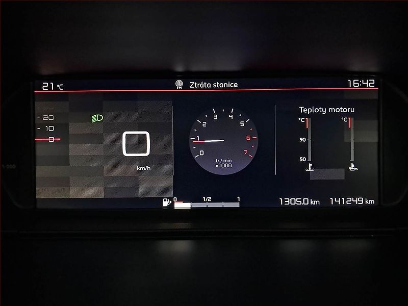 Citroën C4 Picasso (2016) 1.6 BlueHDi, 7 míst, Navi - fotka 11 z 20