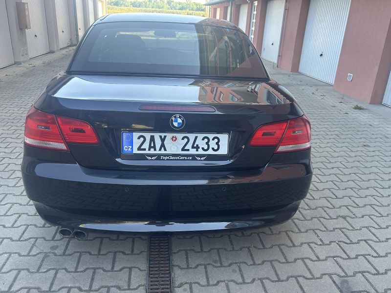 BMW Řada 3 (2008) - fotka 2 z 27