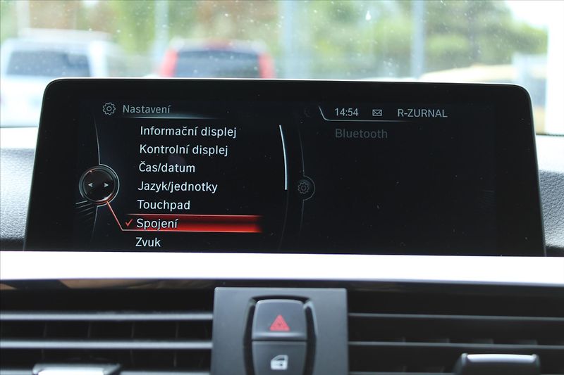 BMW Řada 4 420D xDrive 140kW M PAKET - fotka 21 z 27