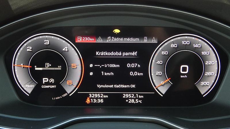 Audi Q5 40 TDI quattro S tronic S Line - fotka 15 z 28