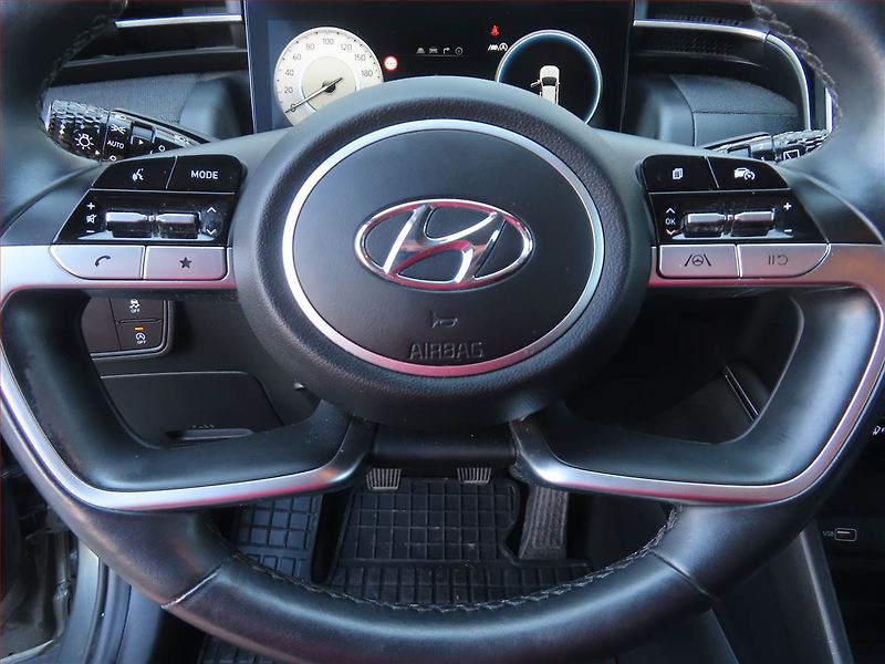 Hyundai Tucson (2021) 1.6 T-GDI - fotka 22 z 23