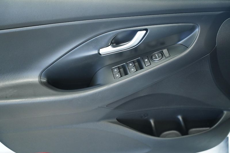 Hyundai i30 - fotka 12 z 23