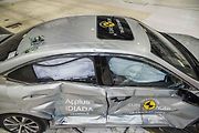 Lexus ES za ochranu posádky získal 91 %.