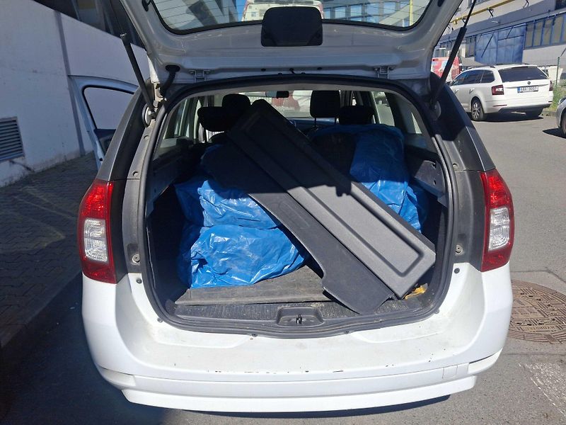Dacia Logan MCV 0,9 LPG 5AC9582 - fotka 15 z 23