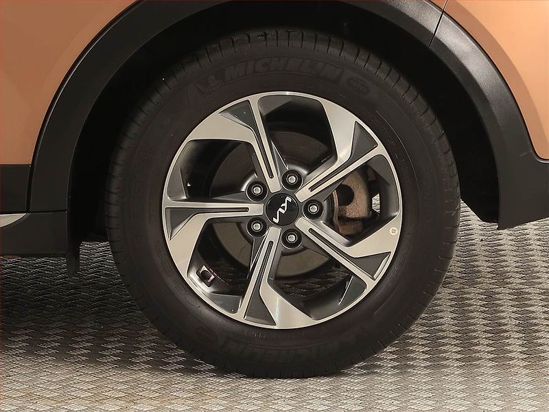 Kia XCeed (2022) Silver 1.5 T-GDI - fotka 14 z 17