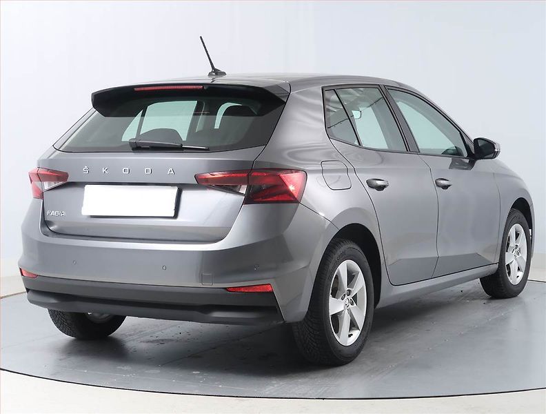Škoda Fabia (2023) Ambition 1.0 TSI, Serv.kniha - fotka 5 z 14