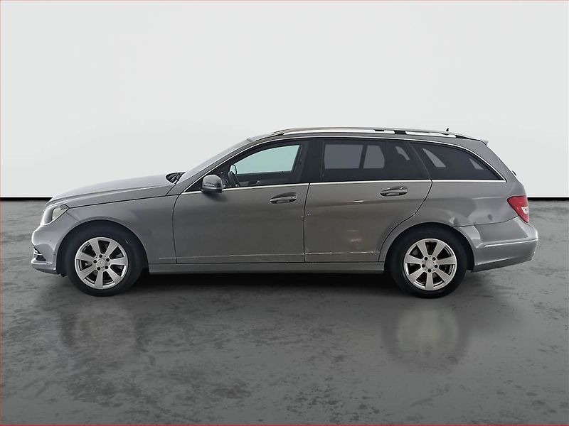 Mercedes-Benz Třídy C (2012) C 220 CDI, Navi, Tempomat - fotka 3 z 18