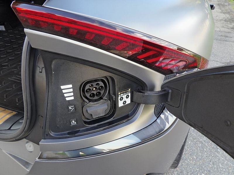 Kia EV6 GT 4x4 430kW 77,4kWh SoH 95,5% - fotka 25 z 28