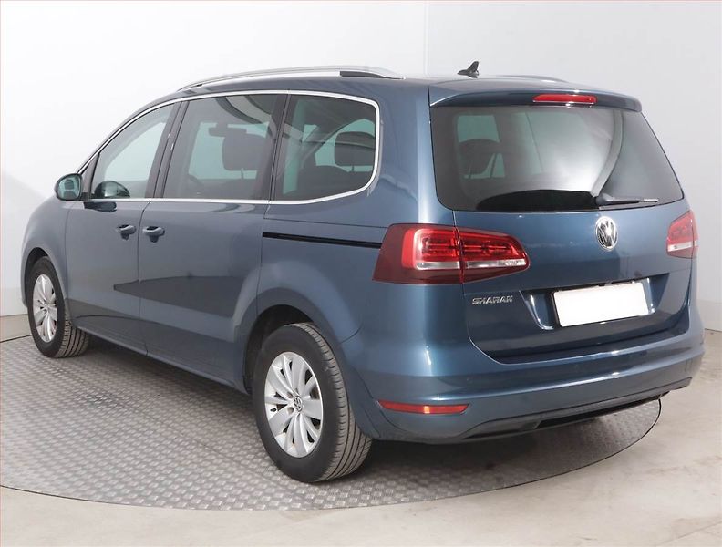 Volkswagen Sharan (2016) 1.4 TSI, 7 míst, Serv.kniha - fotka 4 z 18