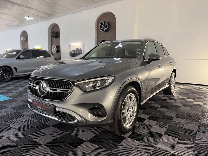 Mercedes-Benz GLC 200 benzin 4M LED Tažné - fotka 9 z 38