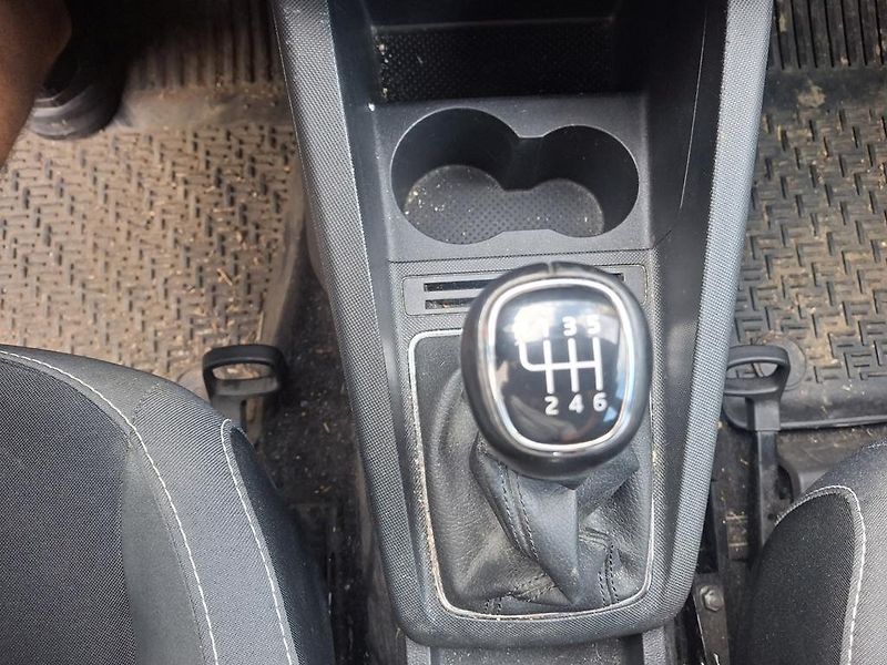 Škoda Fabia III kombi 1,0 TSi 6Z93762 - fotka 26 z 26