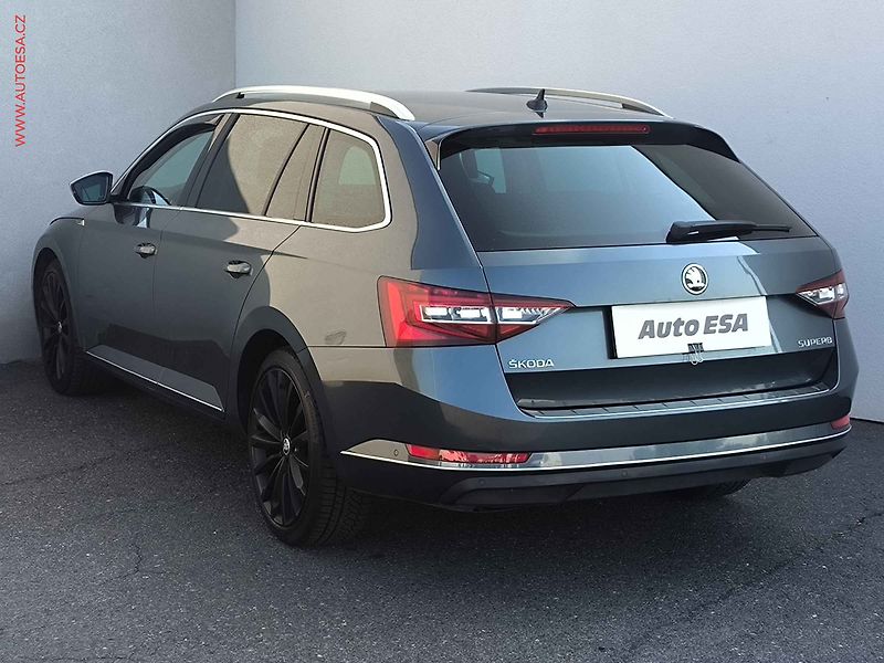 Škoda Superb (2019) 2.0 TDi, navi, bixen - fotka 6 z 27