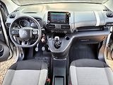 Citroën Berlingo 1,5 HDI,XL,7míst,navi,tažné - náhled 21