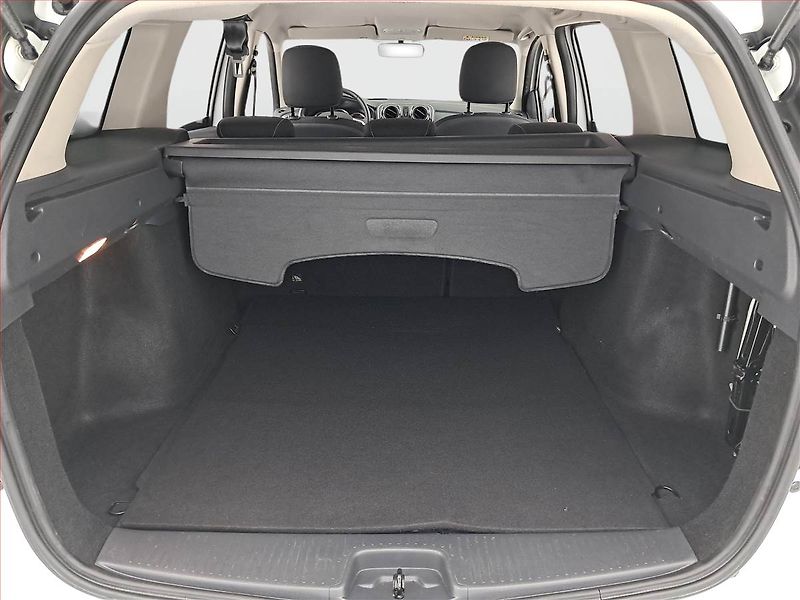 Dacia Logan (2019) 1.0 SCe - fotka 13 z 15