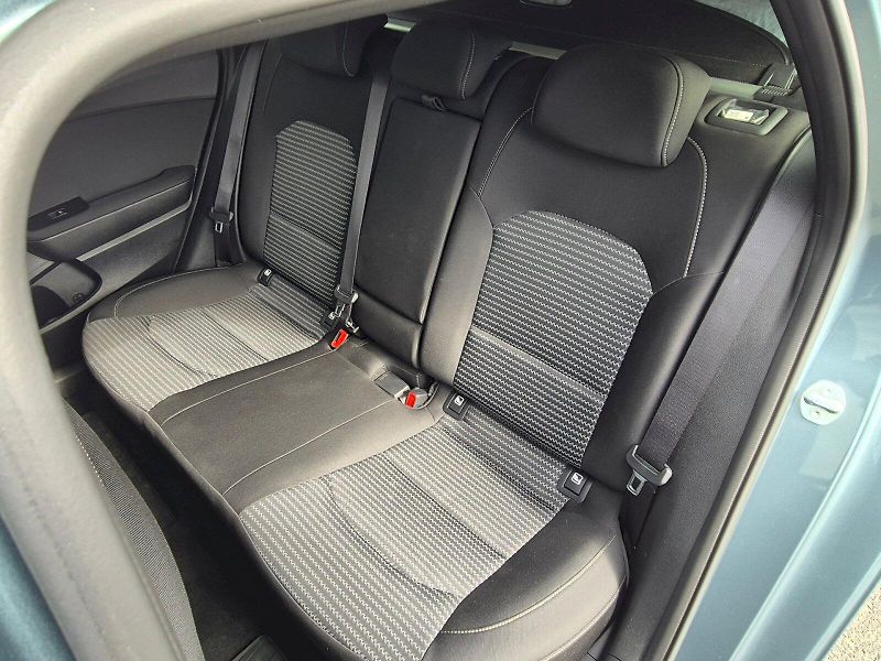 Kia Ceed (2025) SW TOP+Busines 1.5TGD-i 103kW - fotka 13 z 33
