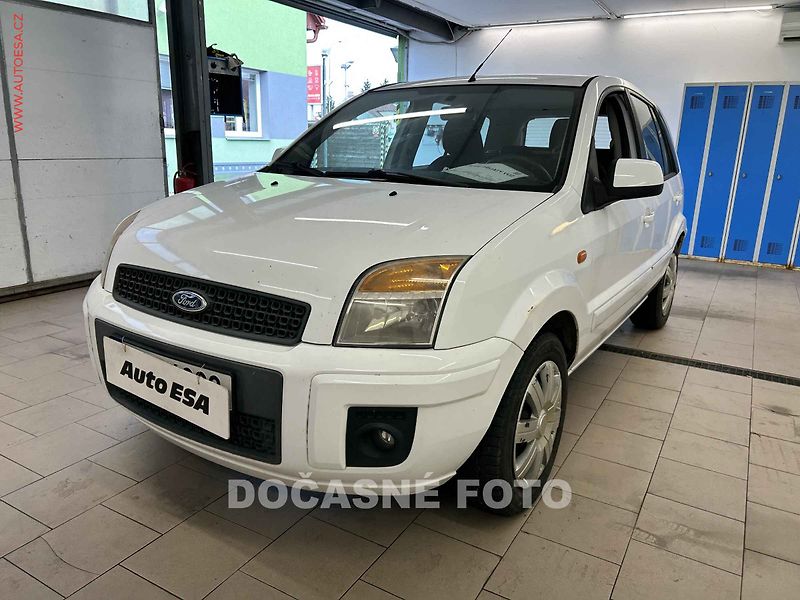 Ford Fusion (2010) 1.4 TDCi, ČR, AC, tažné - fotka 1 z 3