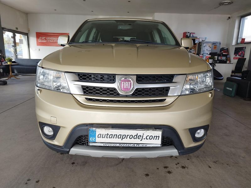 Fiat Freemont (2011) 2,0JTD,103KW,7MÍST,ALU,TAŽNÝ - fotka 2 z 32