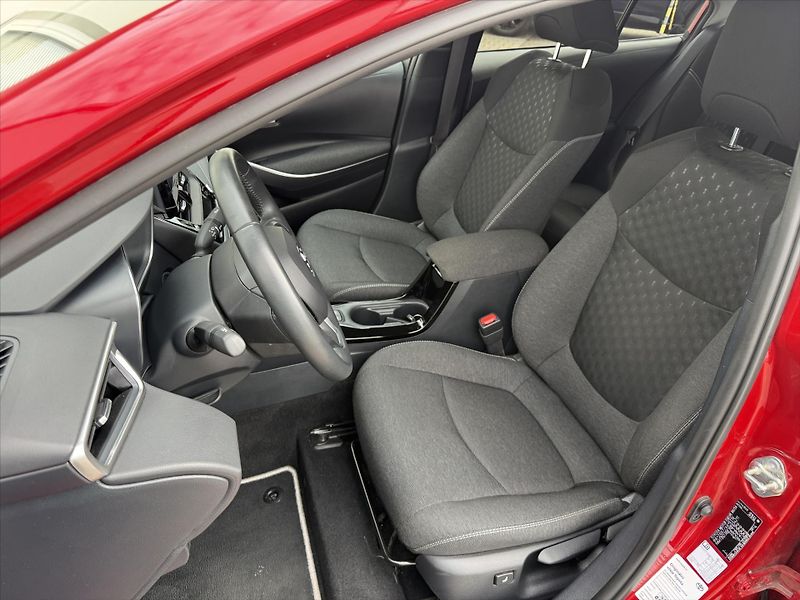 Toyota Corolla 1,8 Style, Hybrid - fotka 8 z 19